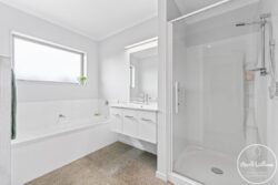 297 Heatley Road, Whakapirau, Kaipara, Northland, 0583, New Zealand