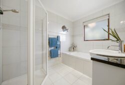 26 Rakau Views, Orewa, Rodney, Auckland, 0931, New Zealand