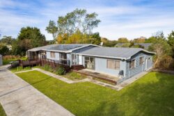 70 Thomas Street, Waikouaiti, Dunedin, Otago, 9510, New Zealand