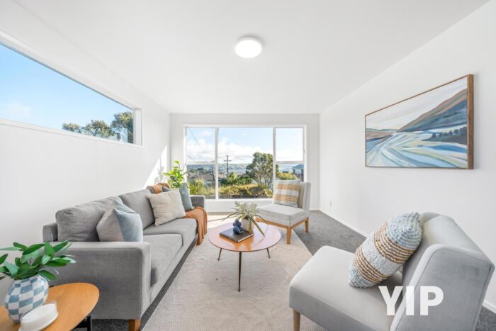 19A Brooker Grove, Newlands, Wellington, 6037, New Zealand