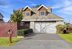4B Glucina Avenue, West Harbour, Waitakere City, Auckland, 0618, New Zealand