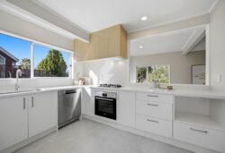 4B Glucina Avenue, West Harbour, Waitakere City, Auckland, 0618, New Zealand