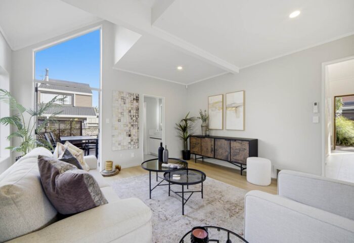 4B Glucina Avenue, West Harbour, Waitakere City, Auckland, 0618, New Zealand