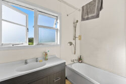 2416 State Highway 1, Maungaturoto, Kaipara, Northland, 0587, New Zealand
