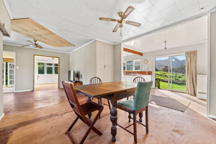 2416 State Highway 1, Maungaturoto, Kaipara, Northland, 0587, New Zealand