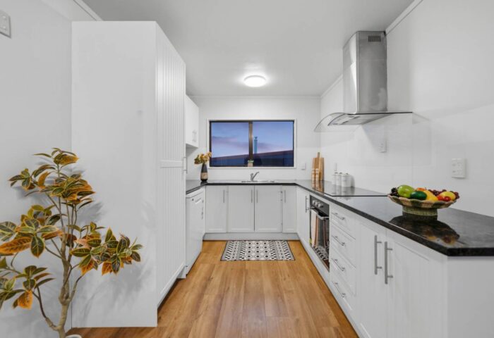 1 Dalmahoy Place, Wattle Downs, Manukau City, Auckland, 2103, New Zealand
