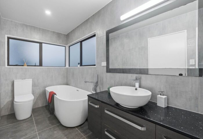 1 Dalmahoy Place, Wattle Downs, Manukau City, Auckland, 2103, New Zealand