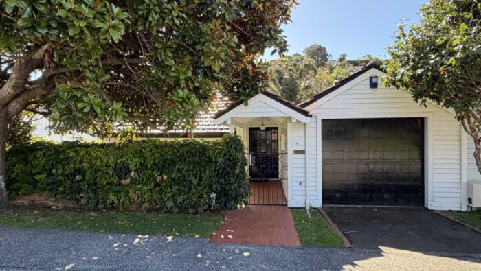 16 Friend Street, Karori, Wellington, 6012, New Zealand