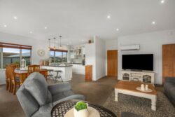 6 Houlahan Street, Clyde, Central Otago, Otago, 9330, New Zealand