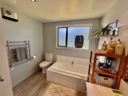 1 Kakapo Court, Wanaka, Otago, 9305, New Zealand