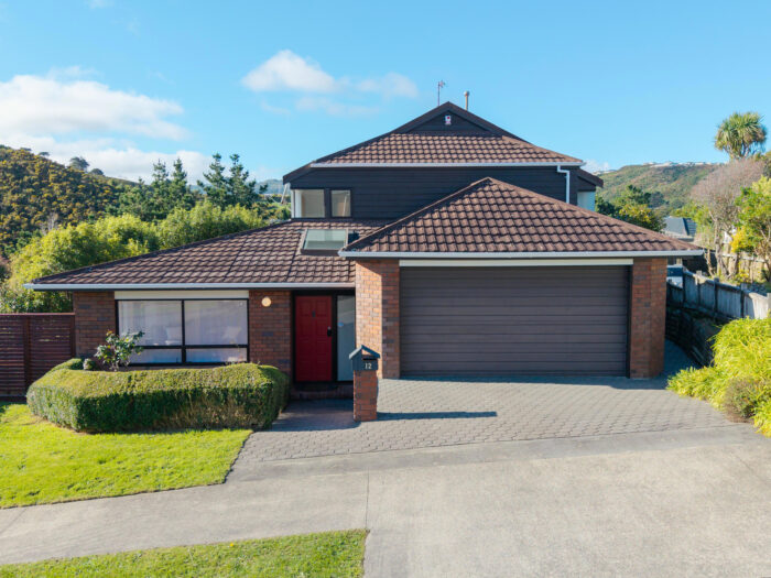 12 Longmont Terrace, Churton Park, Wellington, 6037, New Zealand