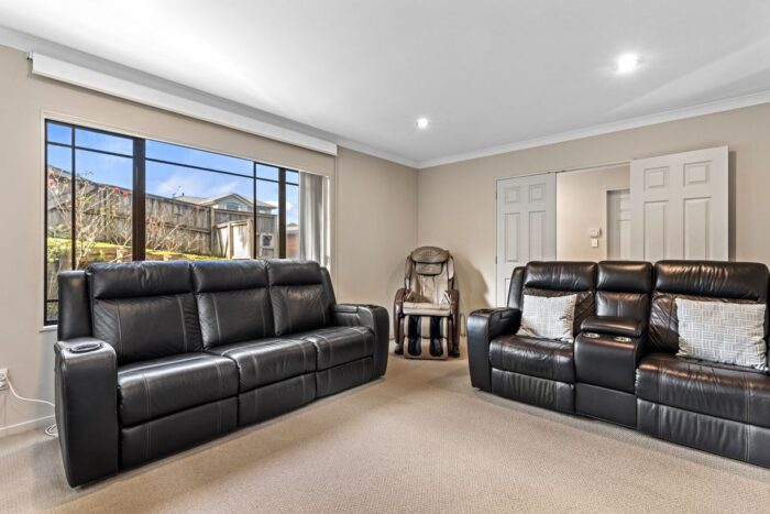 74 Rising Parade, Albany, North Shore City, Auckland, 0632, New Zealand
