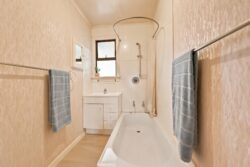 16 Stirling Crescent, Mosgiel, Dunedin, Otago, 9024, New Zealand