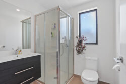 5 Tokai Place, Glen Eden, Waitakere City, Auckland, 0602, New Zealand