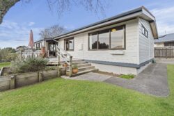 116 Wairau Road, Oakura, New Plymouth, Taranaki, 4314, New Zealand