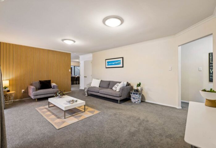 42 Medvale Avenue, Flat Bush, Manukau City, Auckland, 2019, New Zealand